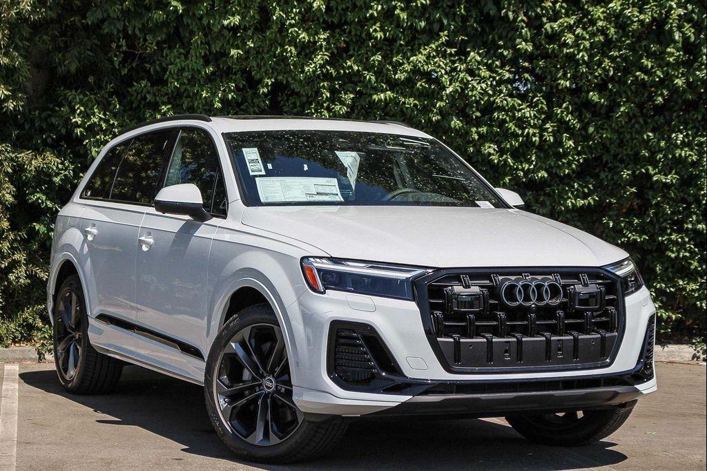 new 2025 Audi Q7 car, priced at $71,625