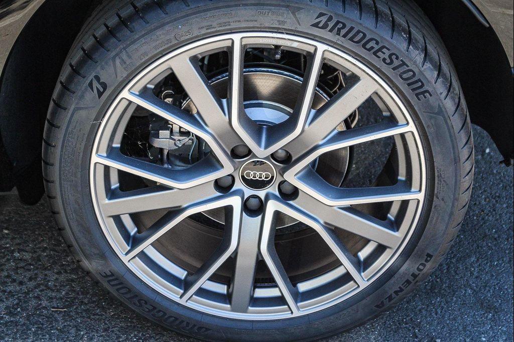 new 2025 Audi Q3 car, priced at $46,075