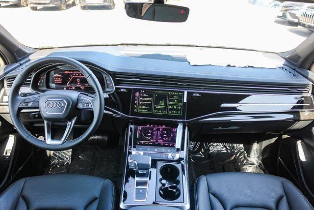 new 2025 Audi Q7 car, priced at $75,510