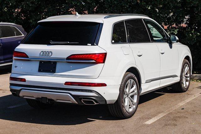 new 2025 Audi Q7 car, priced at $75,510