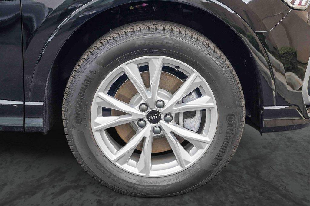 new 2025 Audi Q3 car, priced at $42,592