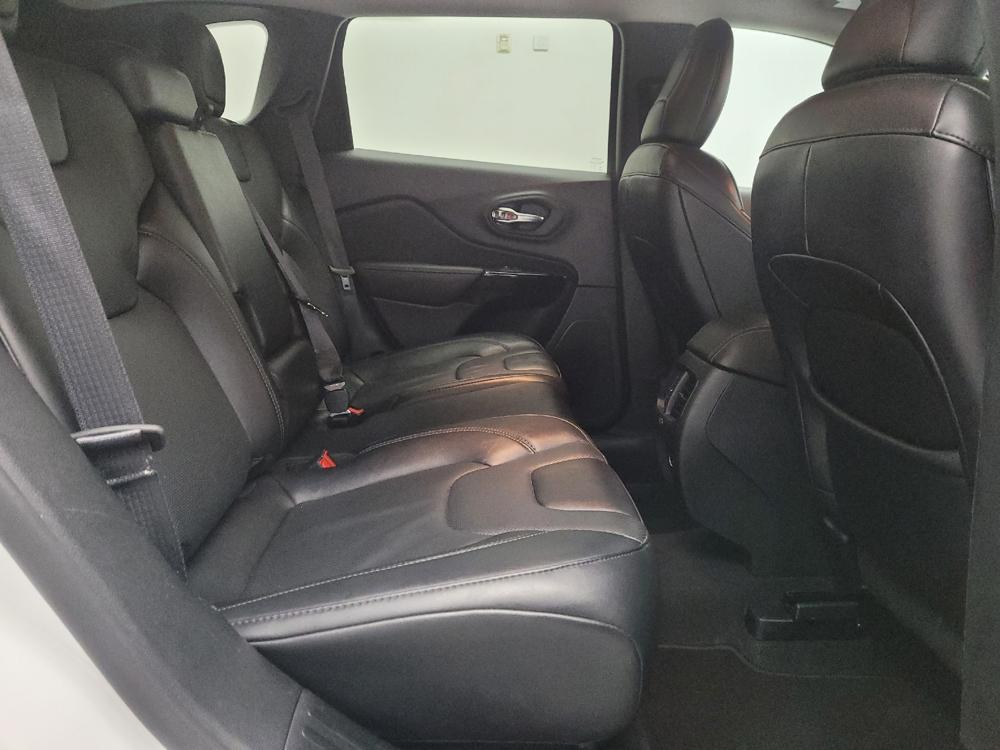 used 2023 Jeep Cherokee car, priced at $25,795