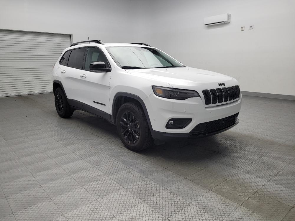 used 2023 Jeep Cherokee car, priced at $25,795