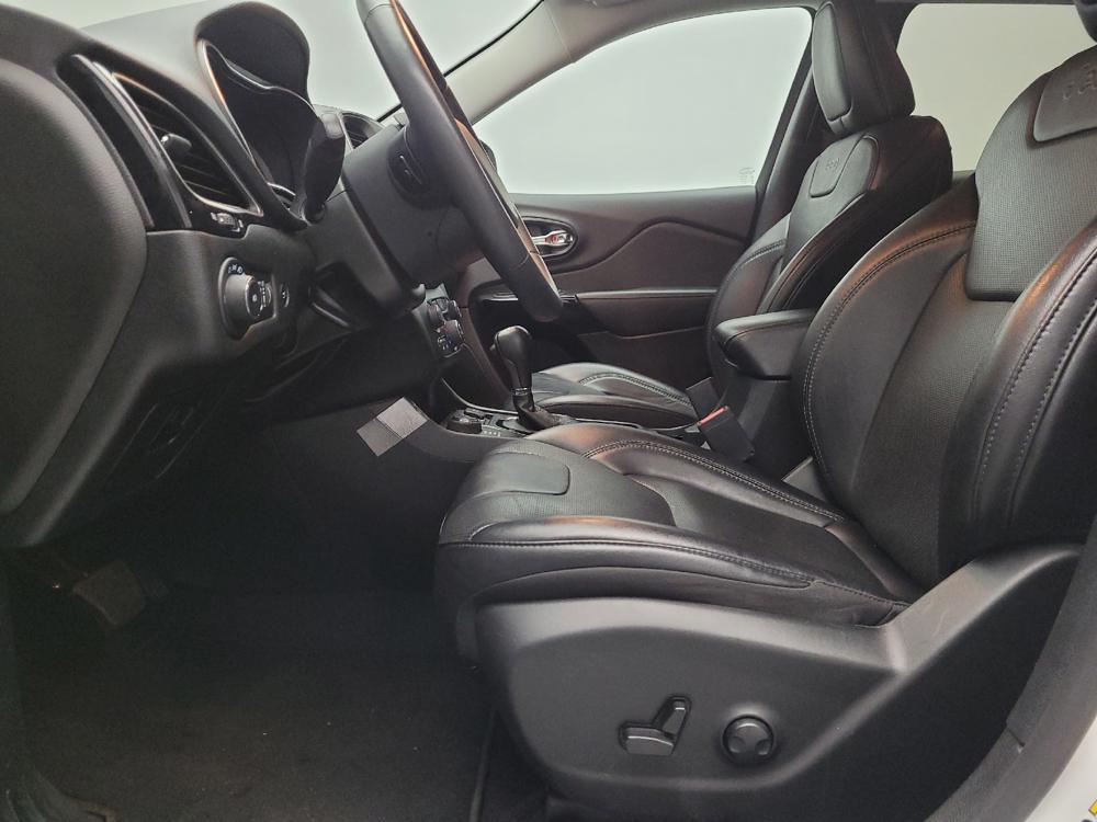 used 2023 Jeep Cherokee car, priced at $25,795