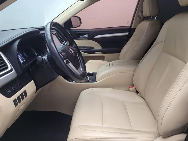 used 2019 Toyota Highlander car, priced at $28,195