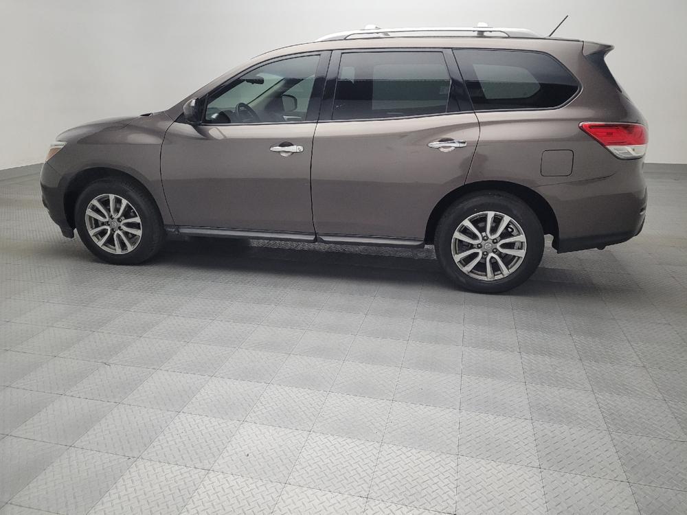 used 2016 Nissan Pathfinder car, priced at $13,195