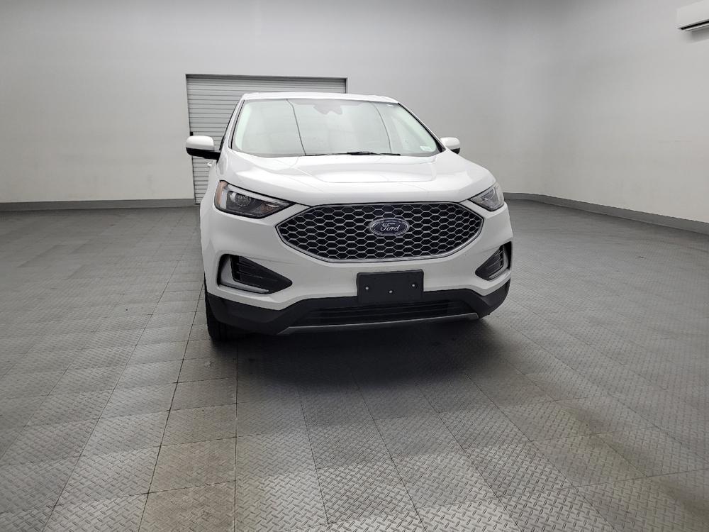 used 2024 Ford Edge car, priced at $29,595