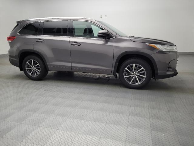 used 2017 Toyota Highlander car, priced at $24,995