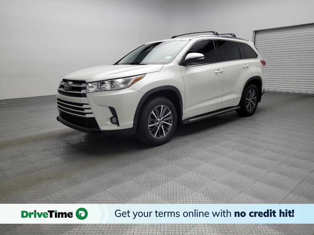 used 2017 Toyota Highlander car, priced at $24,495