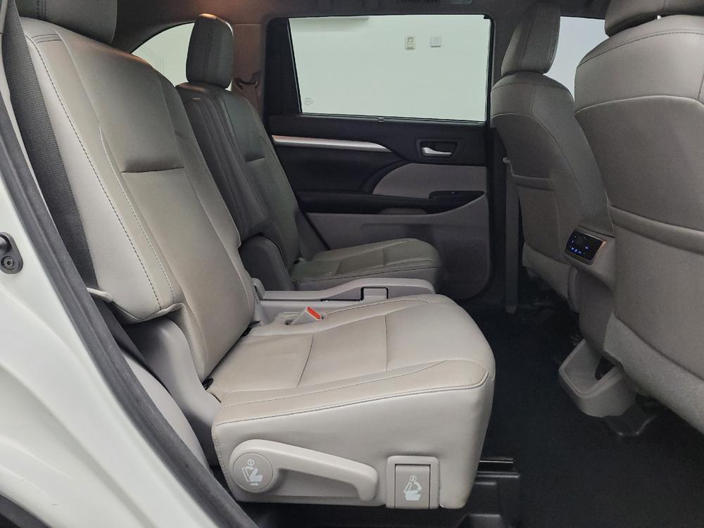 used 2017 Toyota Highlander car, priced at $24,495