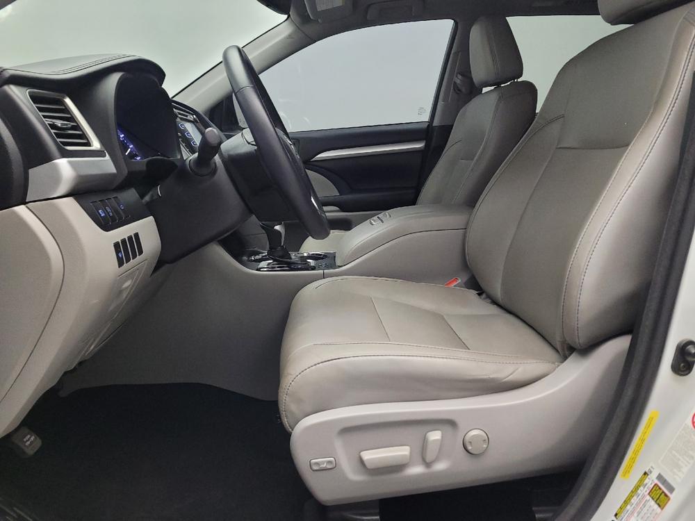 used 2017 Toyota Highlander car, priced at $24,495