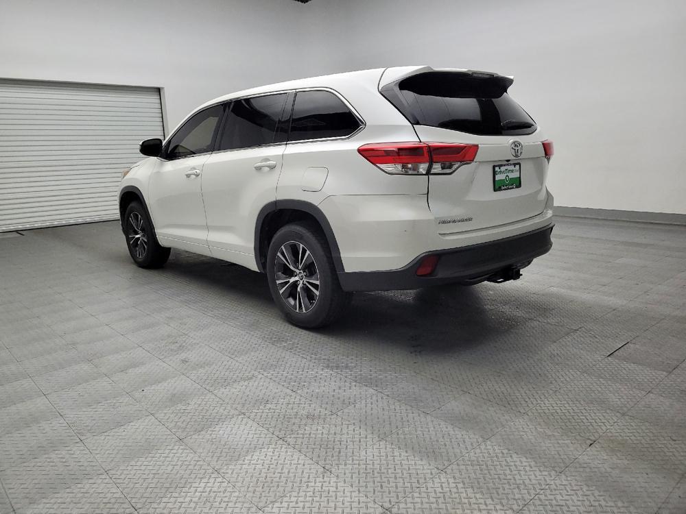 used 2018 Toyota Highlander car, priced at $23,995
