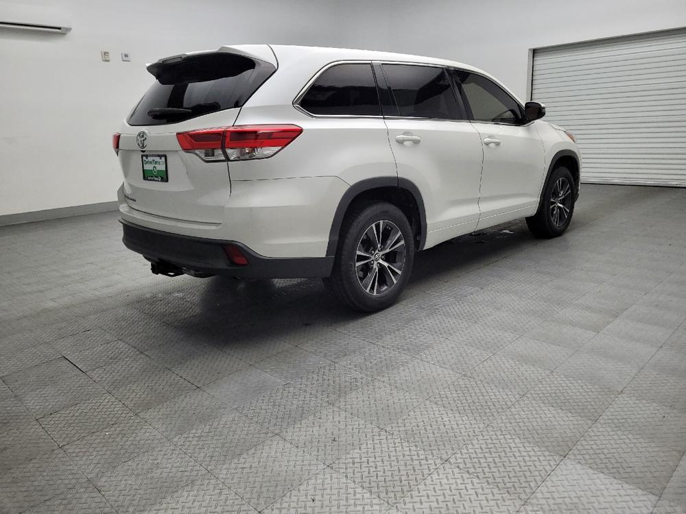 used 2018 Toyota Highlander car, priced at $23,995