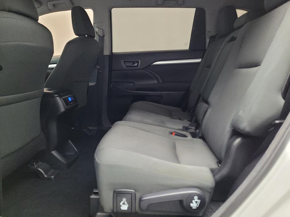 used 2018 Toyota Highlander car, priced at $23,995