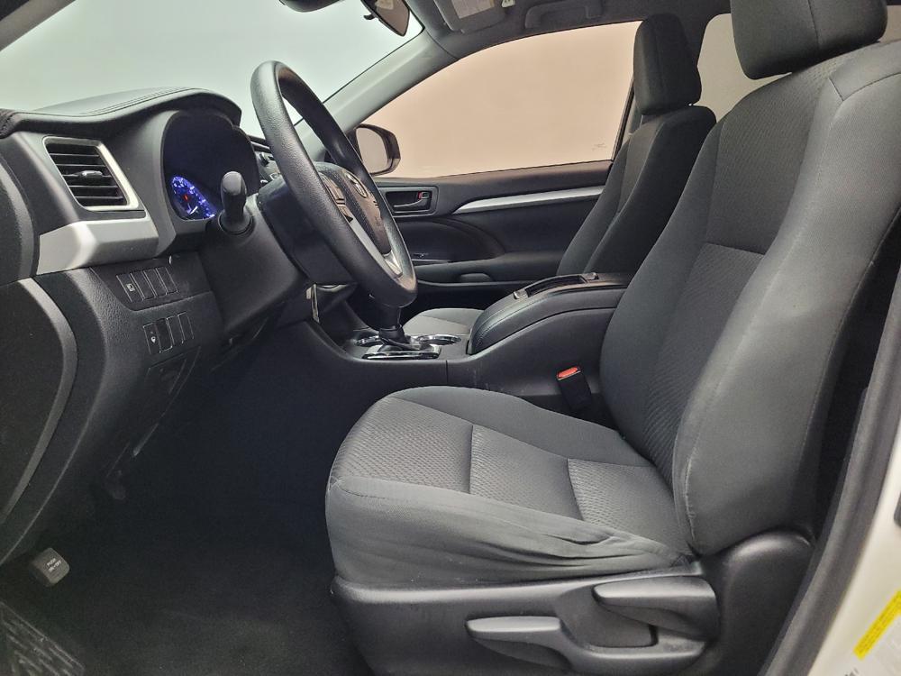 used 2018 Toyota Highlander car, priced at $23,995