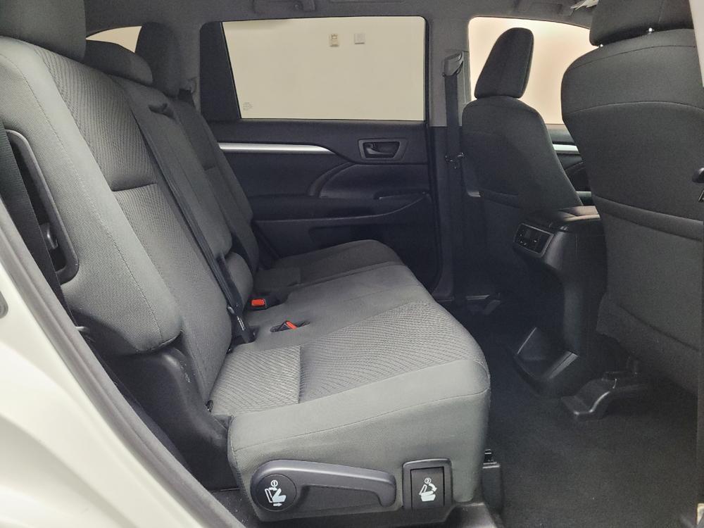 used 2018 Toyota Highlander car, priced at $23,995