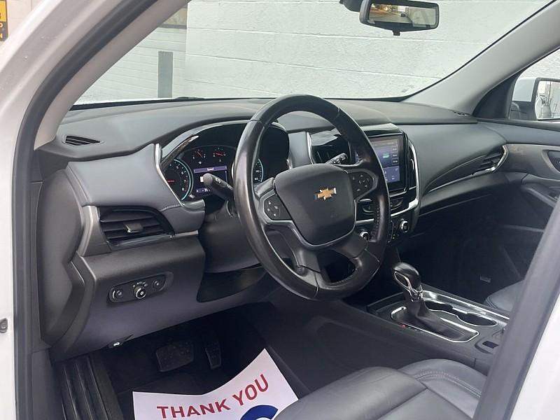 used 2021 Chevrolet Traverse car, priced at $24,678