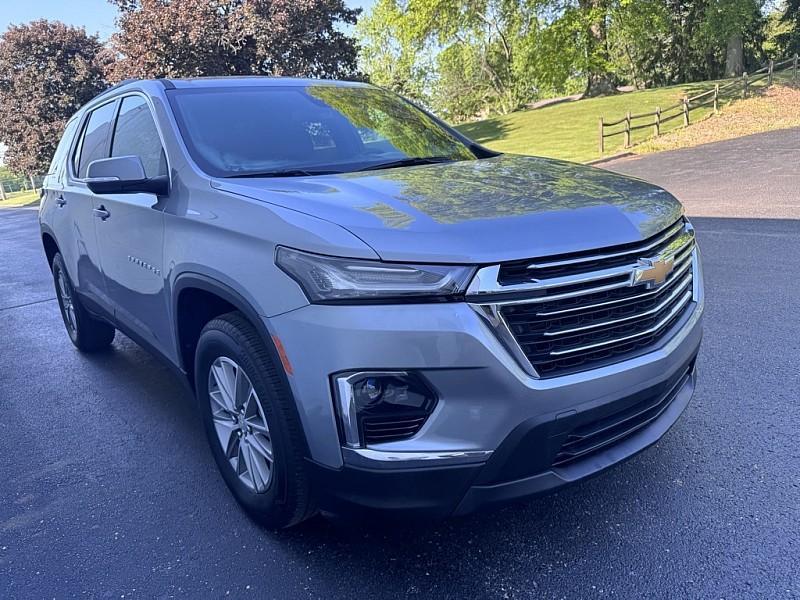 used 2023 Chevrolet Traverse car, priced at $31,099