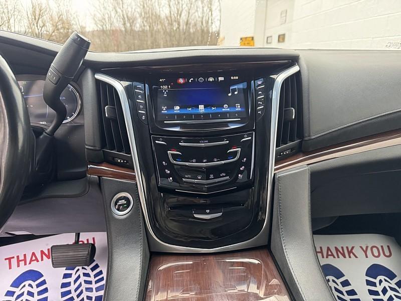 used 2019 Cadillac Escalade ESV car, priced at $30,604