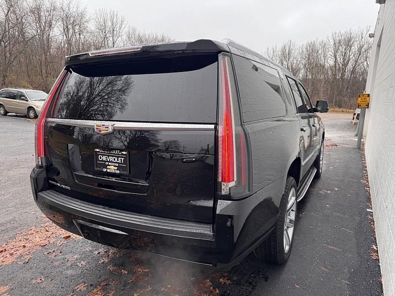 used 2019 Cadillac Escalade ESV car, priced at $30,604