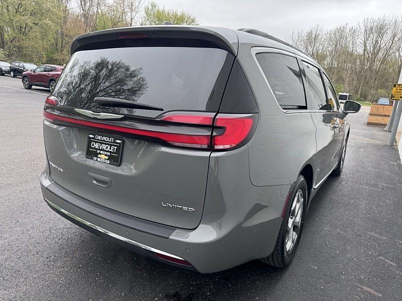 used 2022 Chrysler Pacifica car, priced at $28,679