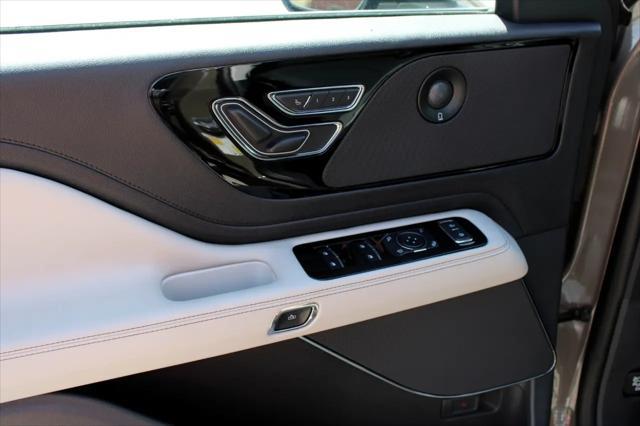 used 2025 Lincoln Aviator car, priced at $55,600
