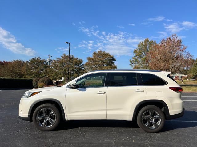 used 2019 Toyota Highlander car, priced at $34,995