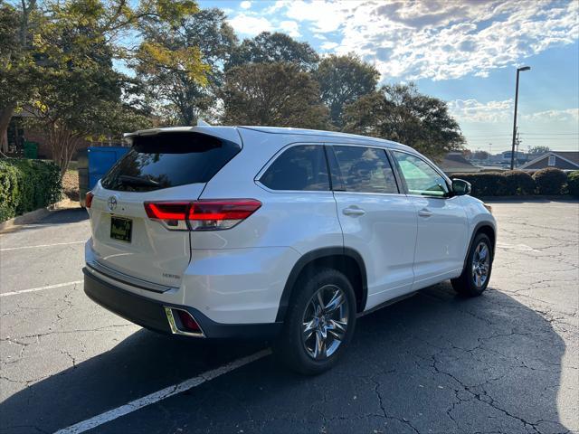 used 2019 Toyota Highlander car, priced at $34,995