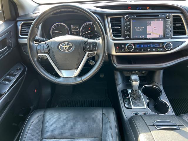 used 2019 Toyota Highlander car, priced at $34,995