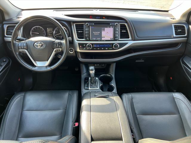 used 2019 Toyota Highlander car, priced at $34,995