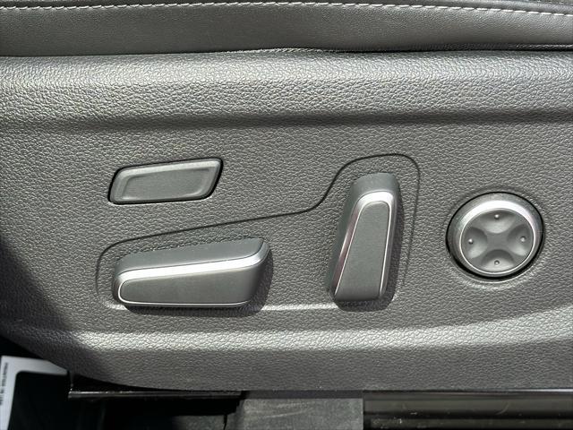 used 2021 Hyundai Santa Fe car, priced at $25,996