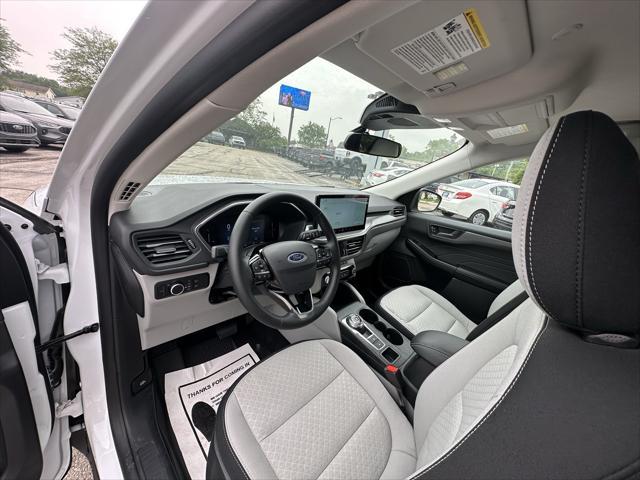 new 2025 Ford Escape car, priced at $29,638