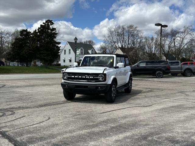new 2025 Ford Bronco car, priced at $51,027