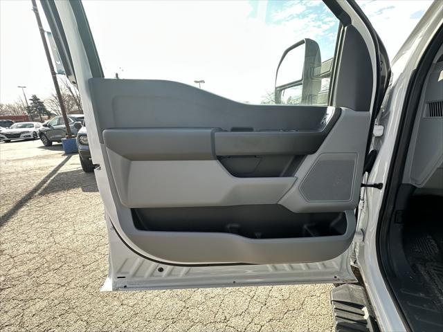 new 2024 Ford F-250 car, priced at $45,741