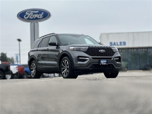 used 2022 Ford Explorer car, priced at $35,996