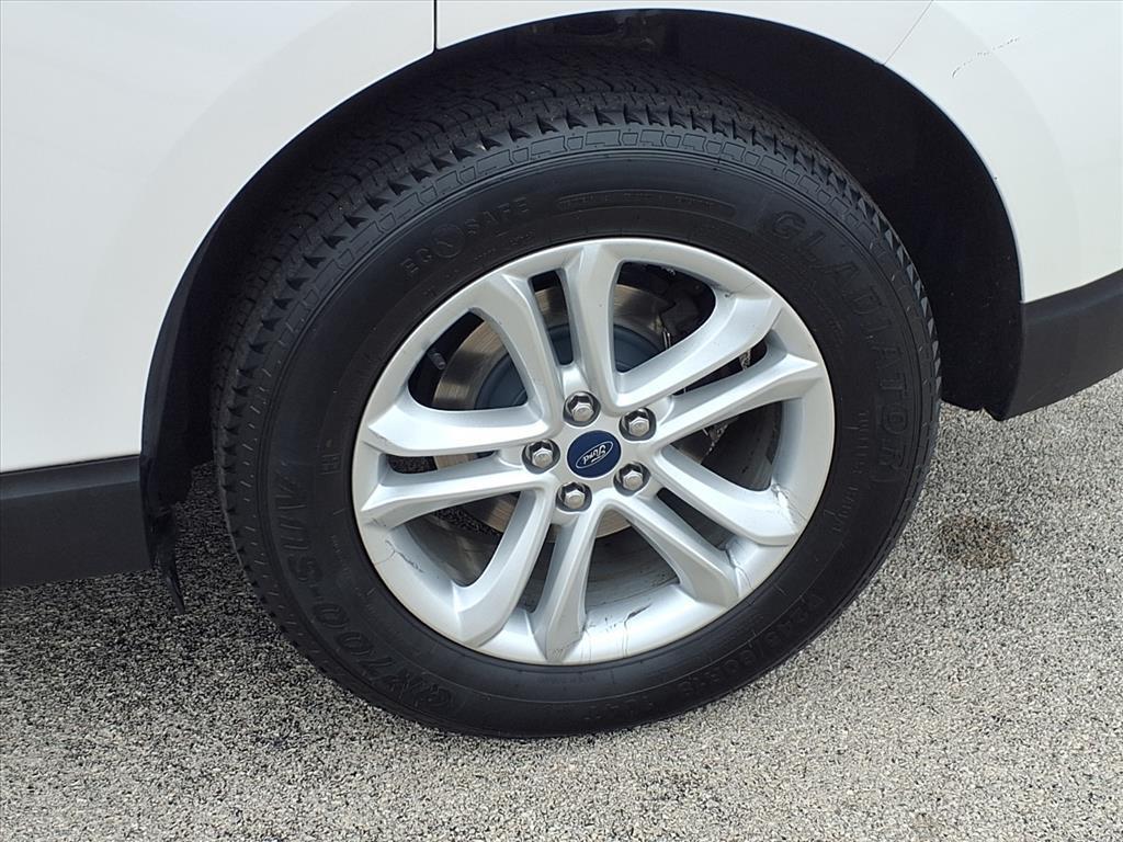 used 2019 Ford Edge car, priced at $13,996