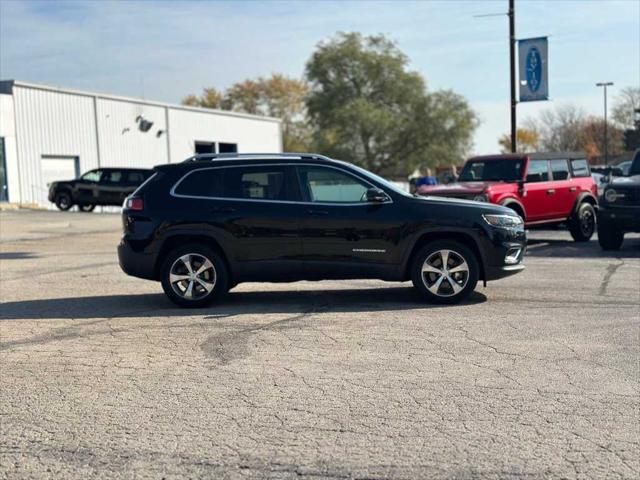 used 2019 Jeep Cherokee car, priced at $18,288