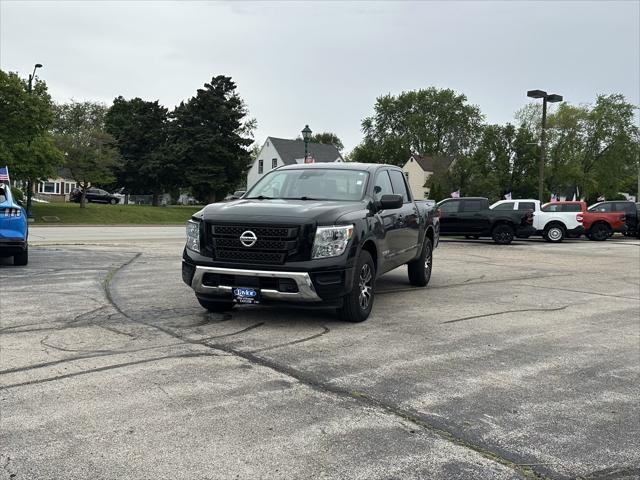 used 2022 Nissan Titan car, priced at $29,486