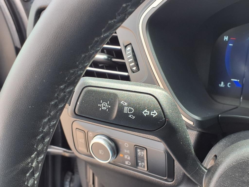 used 2022 Ford Escape car, priced at $24,772