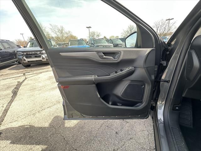 new 2025 Ford Escape car, priced at $31,371