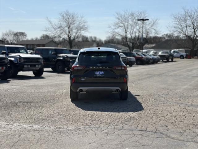 new 2025 Ford Escape car, priced at $30,904