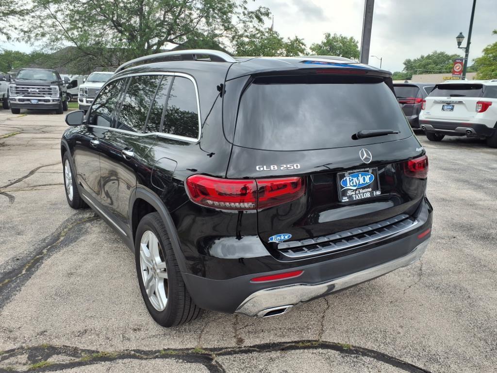 used 2022 Mercedes-Benz GLB 250 car, priced at $33,050