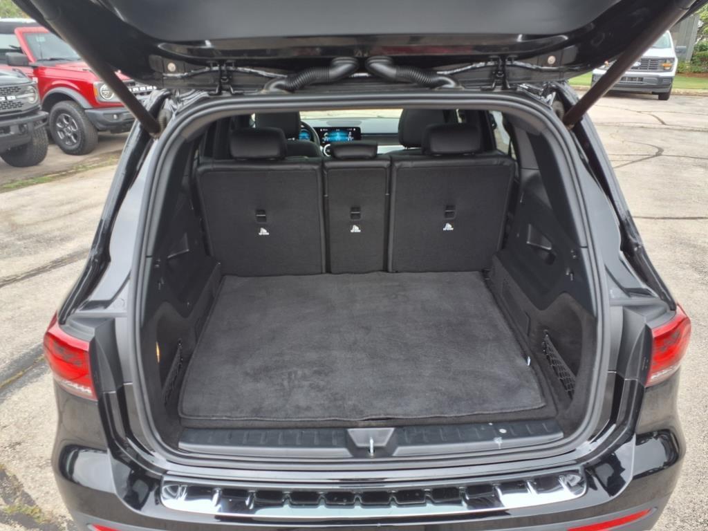 used 2022 Mercedes-Benz GLB 250 car, priced at $33,050