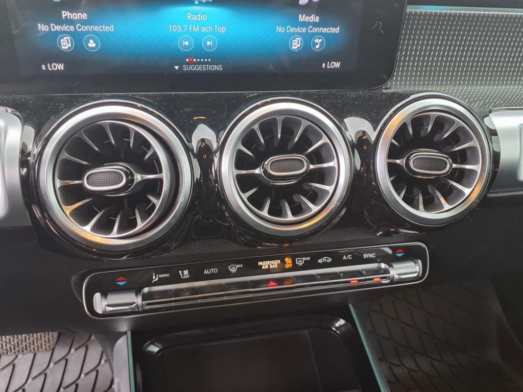 used 2022 Mercedes-Benz GLB 250 car, priced at $33,050
