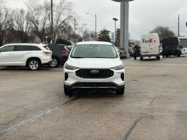 new 2025 Ford Escape car, priced at $31,572