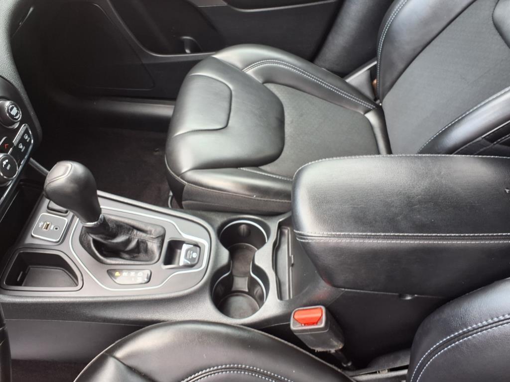 used 2019 Jeep Cherokee car, priced at $18,998