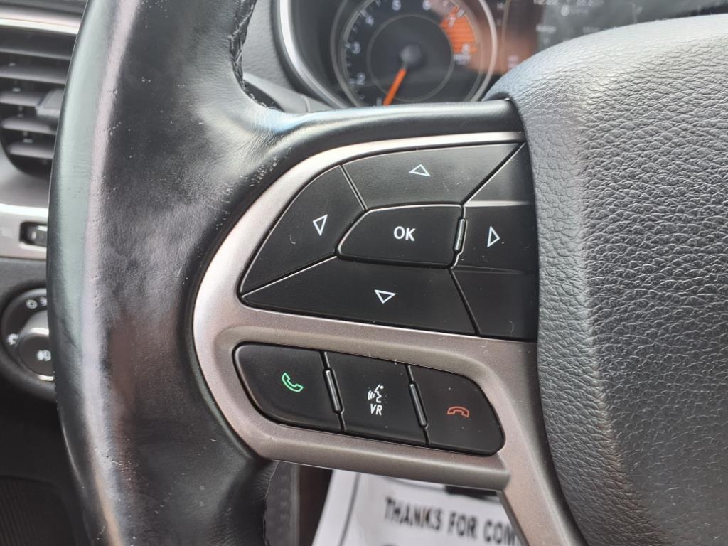 used 2019 Jeep Cherokee car, priced at $18,998