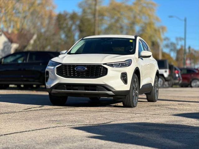 new 2025 Ford Escape car, priced at $38,888