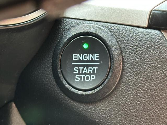 used 2022 Ford Escape car, priced at $21,336