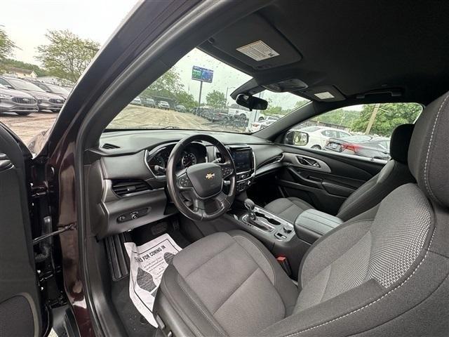 used 2022 Chevrolet Traverse car, priced at $29,395
